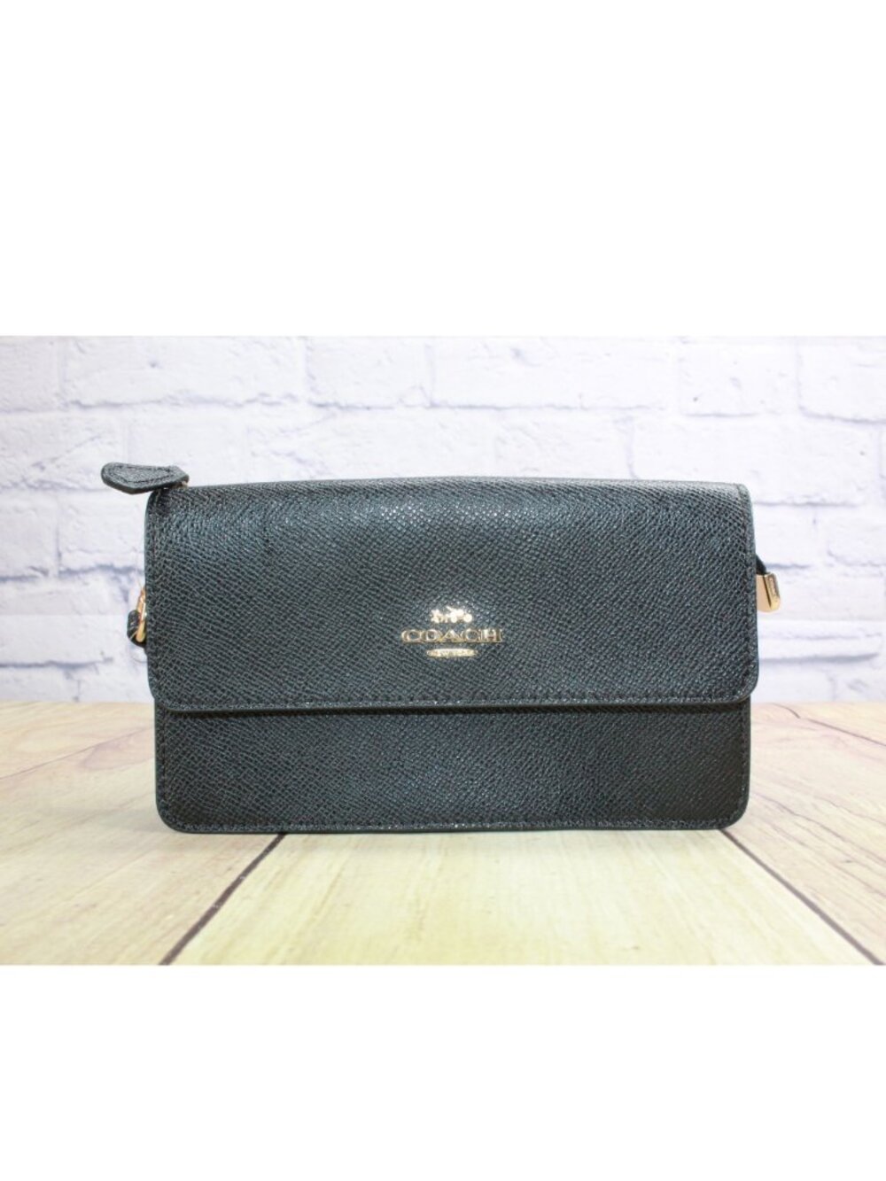 Authentic Coach Crossgrain Black Leather Flap Gold Hardware Logo Wallet Wristlet